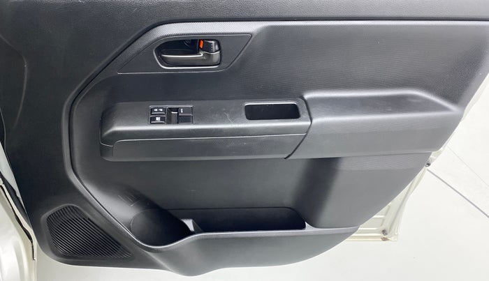 2019 Maruti New Wagon-R LXI 1.0, Petrol, Manual, 11,286 km, Driver Side Door Panels Control
