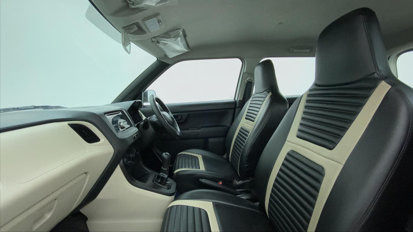 2019 Maruti New Wagon-R LXI 1.0, Petrol, Manual, 11,286 km, Right Side Front Door Cabin