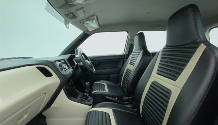 2019 Maruti New Wagon-R LXI 1.0, Petrol, Manual, 11,286 km, Right Side Front Door Cabin