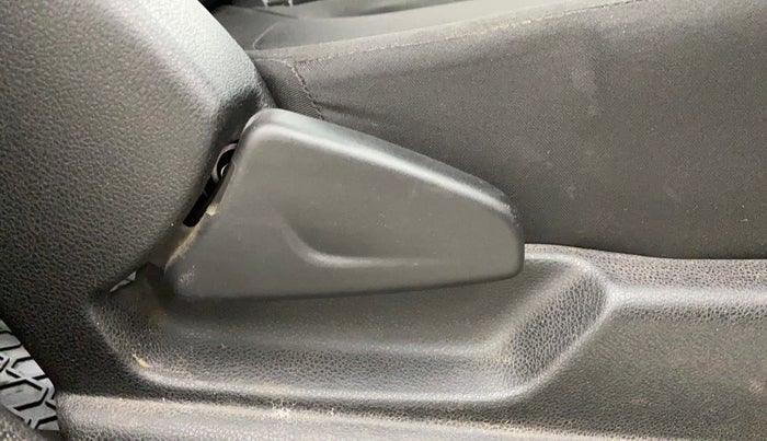2018 Renault Kwid RXT 1.0 AMT (O), Petrol, Automatic, 32,727 km, Driver Side Adjustment Panel