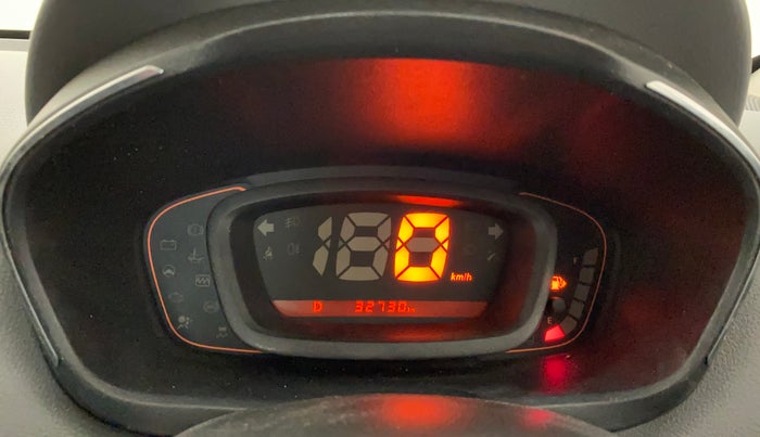 2018 Renault Kwid RXT 1.0 AMT (O), Petrol, Automatic, 32,727 km, Odometer Image