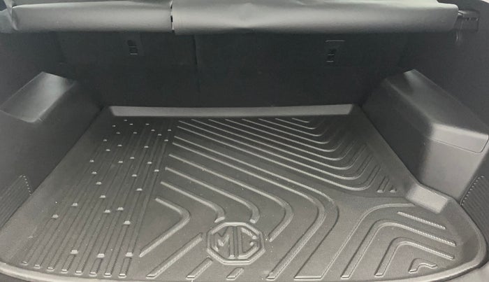 2020 MG HECTOR SHARP HYBRID 1.5 PETROL, Petrol, Manual, 80,149 km, Boot Inside