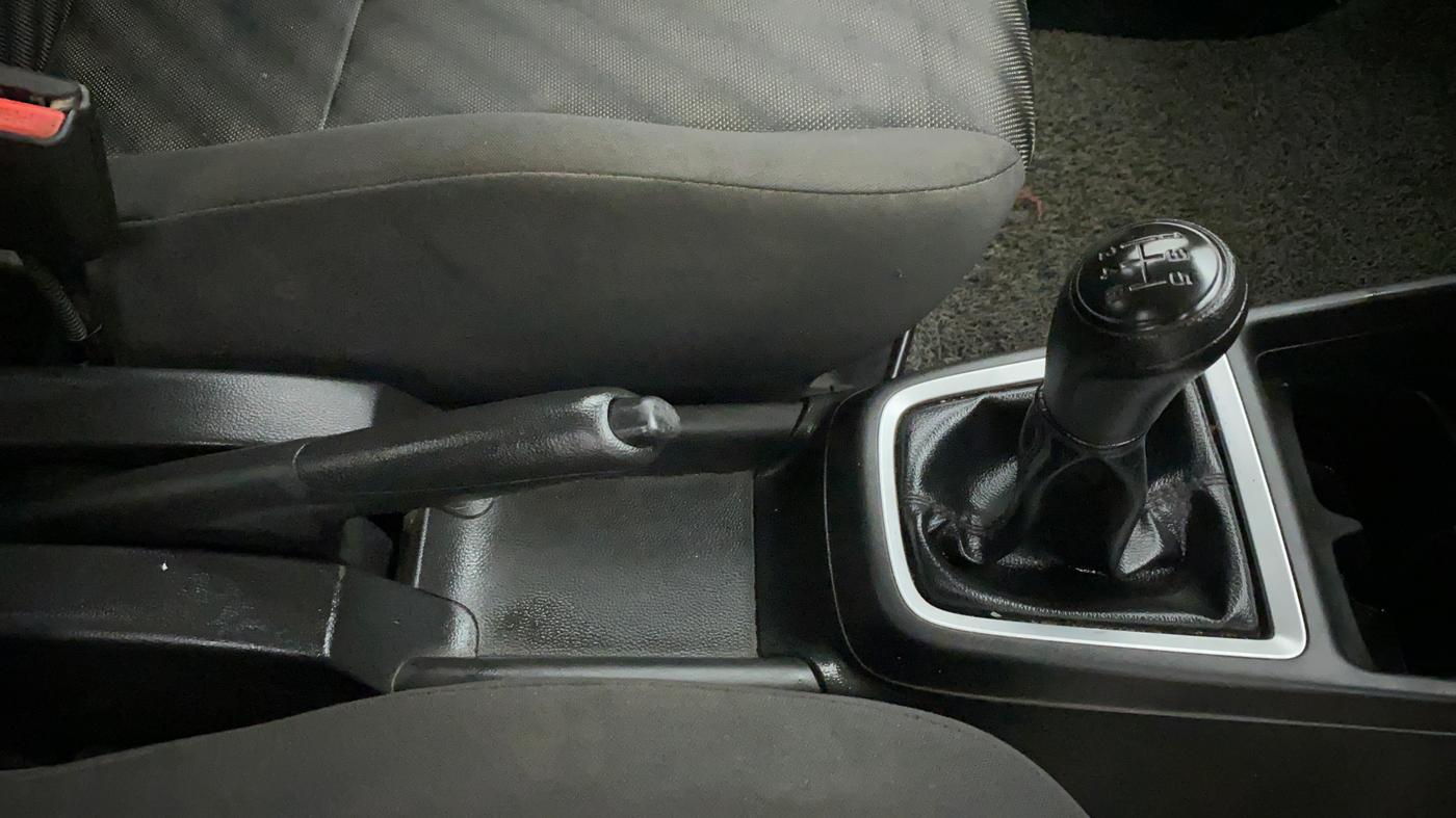 2020 Maruti Swift LXI, Petrol, Manual, 57,644 km, Gear Lever