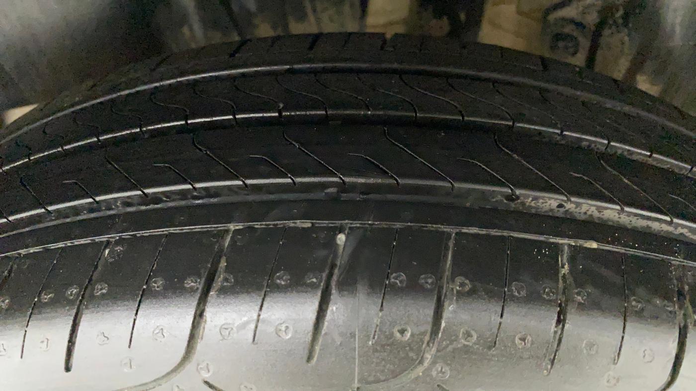 2020 Maruti Swift LXI, Petrol, Manual, 57,644 km, Left Rear Tyre Tread