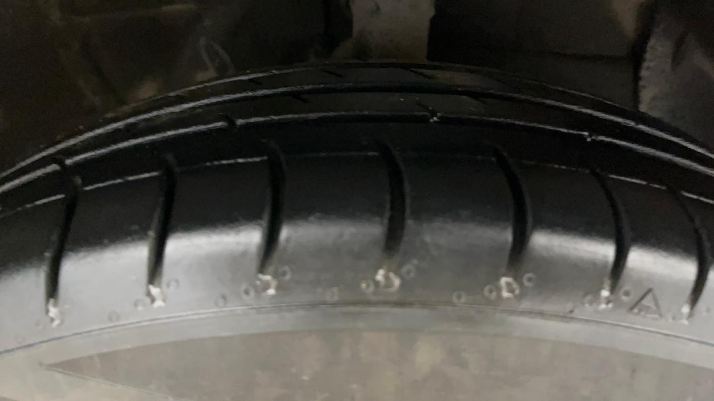 2022 Hyundai AURA S 1.2 CNG, CNG, Manual, 63,952 km, Right Front Tyre Tread