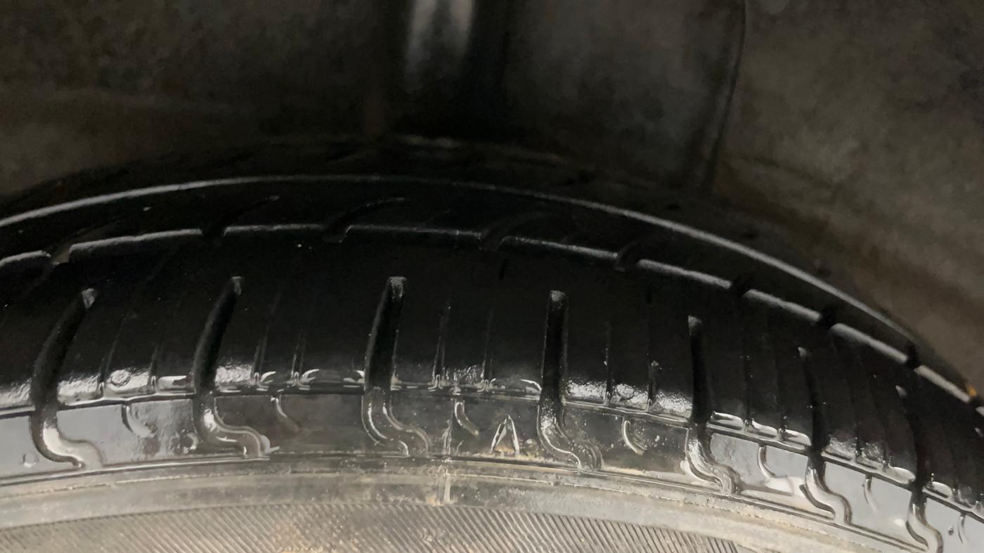 2022 Hyundai AURA S 1.2 CNG, CNG, Manual, 63,952 km, Right Rear Tyre Tread
