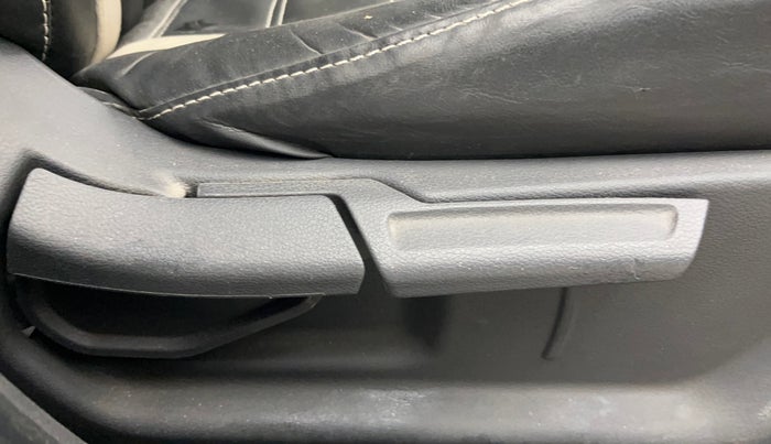 2022 Hyundai AURA S 1.2 CNG, CNG, Manual, 63,952 km, Driver Side Adjustment Panel