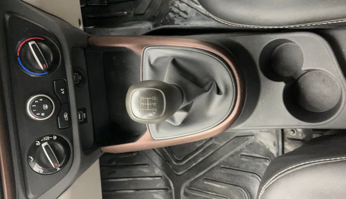 2022 Hyundai AURA S 1.2 CNG, CNG, Manual, 63,952 km, Gear Lever