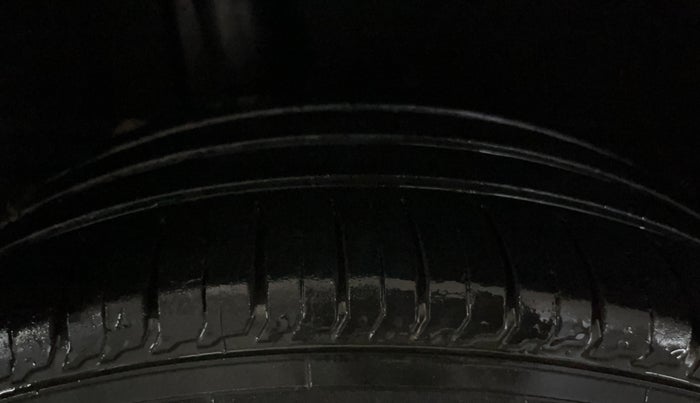 2020 Maruti Baleno DELTA PETROL 1.2, Petrol, Manual, 50,912 km, Right Rear Tyre Tread