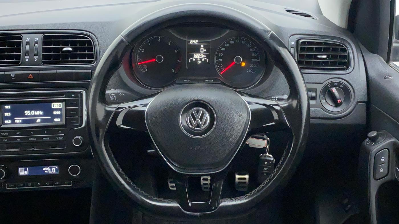 2017 Volkswagen Vento ALLSTAR 1.6, Petrol, Manual, 63,345 km, Steering Wheel Close Up