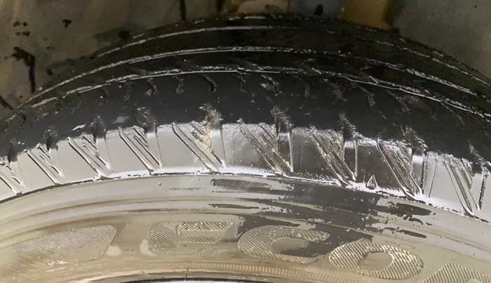 2023 Tata Harrier FEARLESS PLUS DUAL TONE AT, Diesel, Automatic, 27,867 km, Right Front Tyre Tread