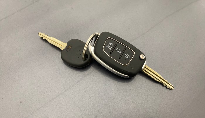 2019 Hyundai Elite i20 MAGNA PLUS 1.2, Petrol, Manual, 37,411 km, Key Close Up