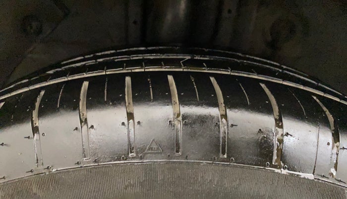 2019 Hyundai Elite i20 MAGNA PLUS 1.2, Petrol, Manual, 37,411 km, Right Rear Tyre Tread