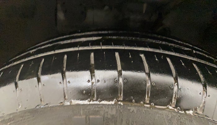 2019 Hyundai Elite i20 MAGNA PLUS 1.2, Petrol, Manual, 37,411 km, Left Front Tyre Tread