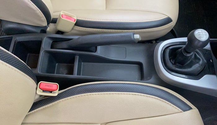 2015 Honda Jazz 1.5L I-DTEC V, Diesel, Manual, 97,739 km, Gear Lever