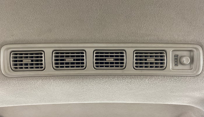 2013 Maruti Ertiga ZXI, Petrol, Manual, 73,070 km, Rear AC Vents