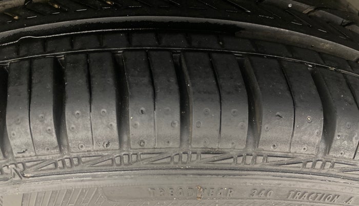 2018 Maruti Dzire ZXI AMT, Petrol, Automatic, 84,530 km, Right Rear Tyre Tread