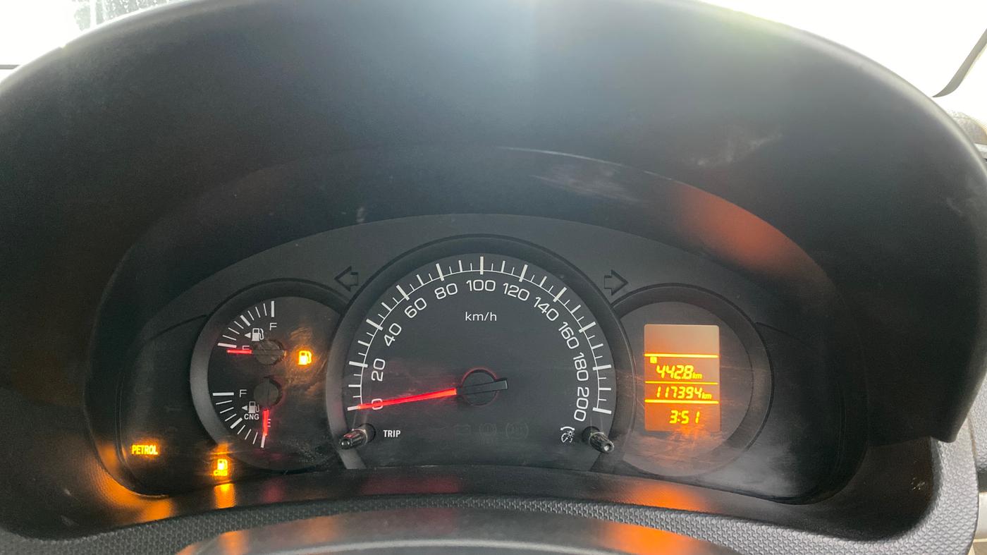 2021 Maruti Swift Dzire TOUR S-CNG, CNG, Manual, 1,17,398 km, Odometer Image