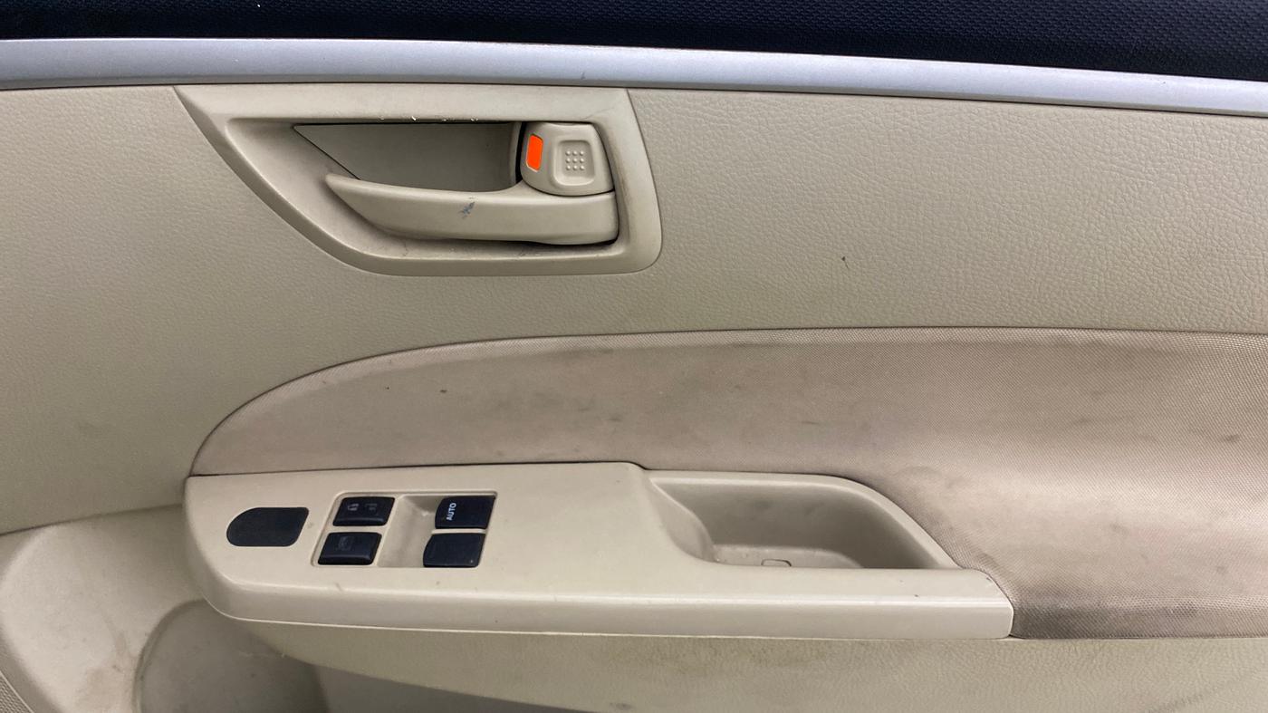 2021 Maruti Swift Dzire TOUR S-CNG, CNG, Manual, 1,17,398 km, Driver Side Door Panels Control