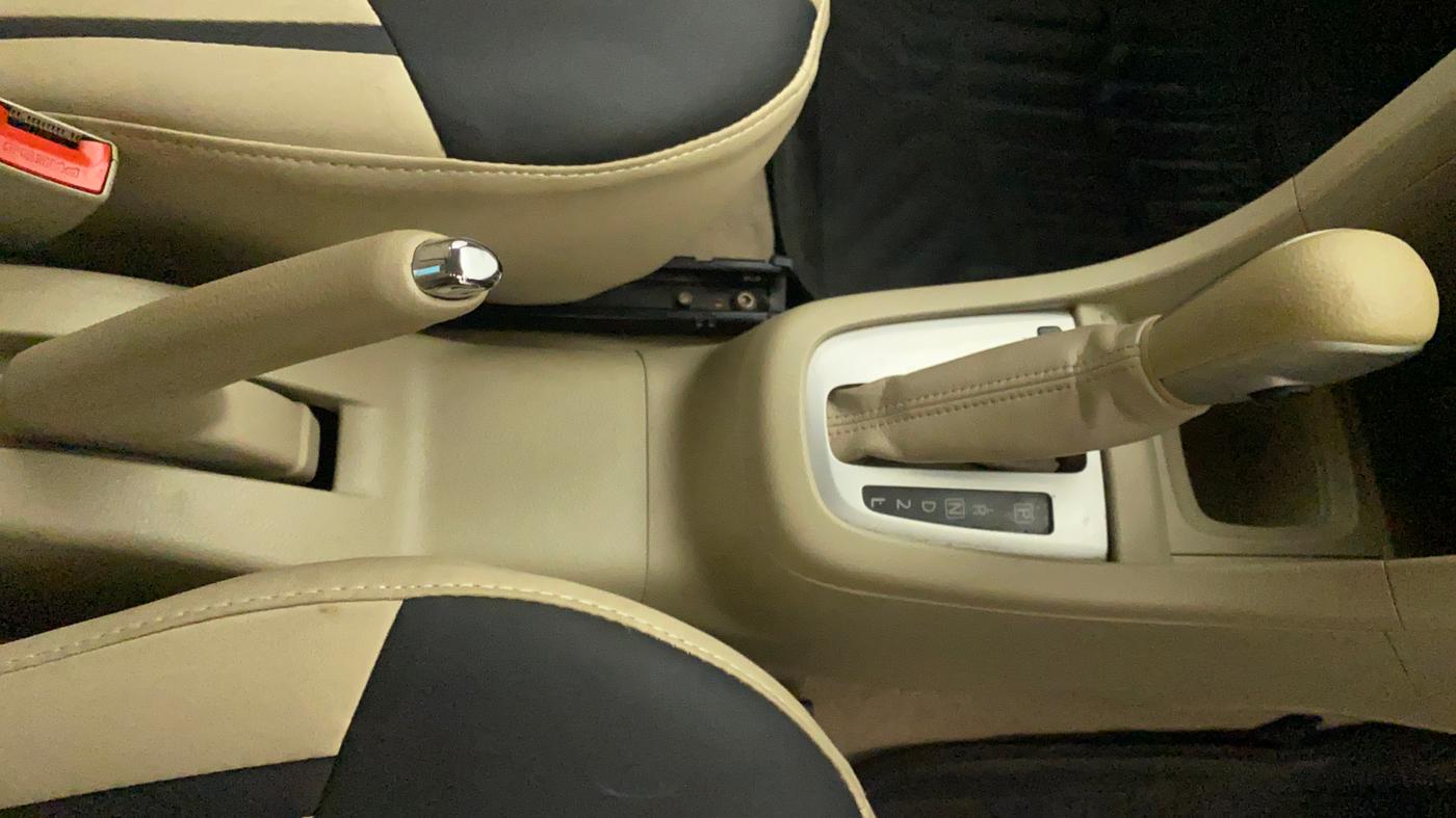 2015 Maruti Swift Dzire VXI AT, Petrol, Automatic, 32,281 km, Gear Lever