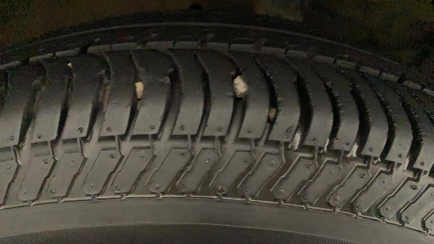 2015 Maruti Swift Dzire VXI AT, Petrol, Automatic, 32,281 km, Right Rear Tyre Tread