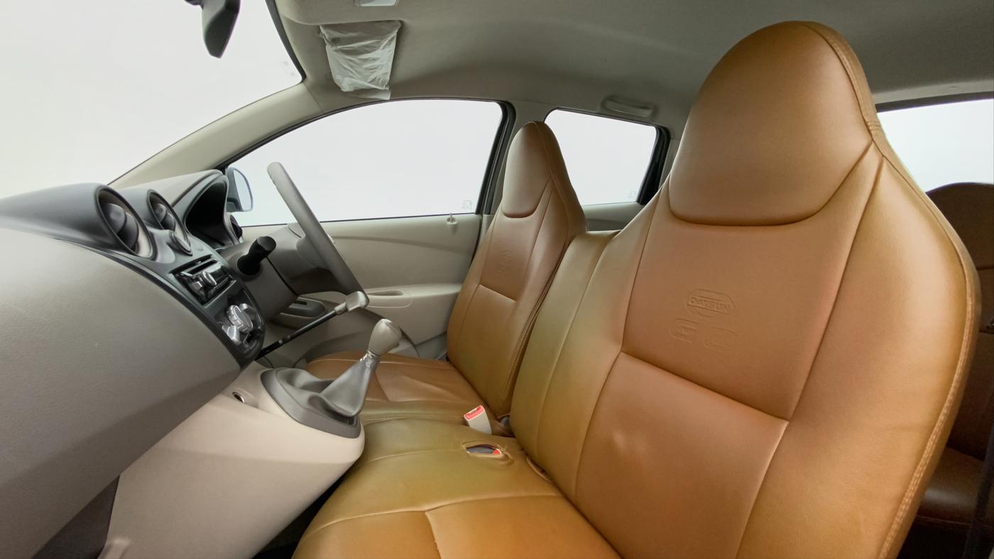 2014 Datsun Go T, Petrol, Manual, 67,752 km, Right Side Front Door Cabin