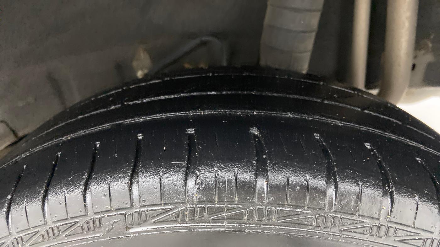 2014 Datsun Go T, Petrol, Manual, 67,752 km, Left Rear Tyre Tread