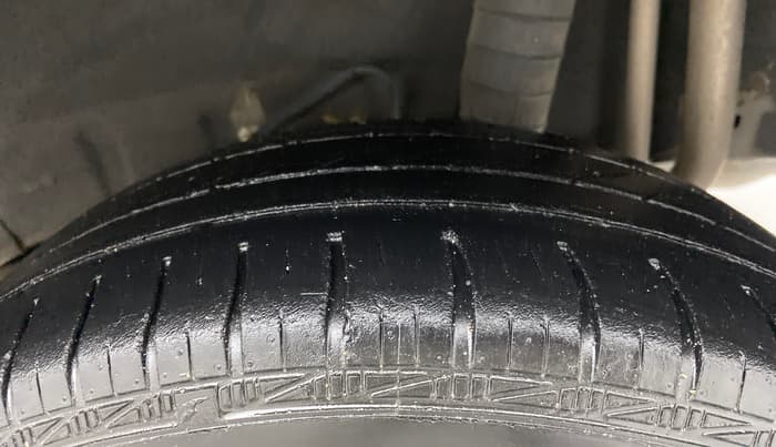 2014 Datsun Go T, Petrol, Manual, 67,752 km, Left Rear Tyre Tread