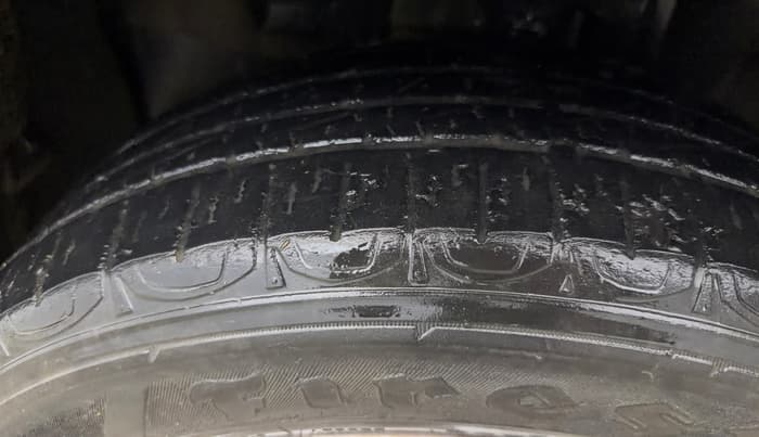2021 Jeep Compass SPORT 1.4 PETROL, Petrol, Manual, 85,750 km, Left Front Tyre Tread