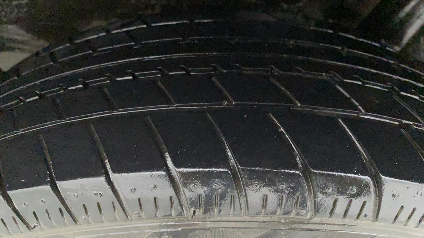 2019 Maruti New Wagon-R LXI CNG 1.0 L, CNG, Manual, 31,260 km, Right Rear Tyre Tread
