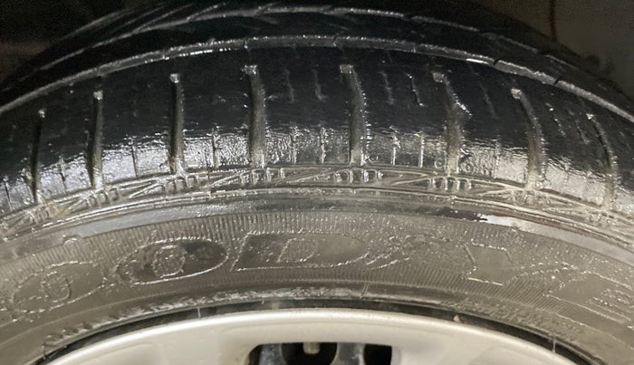 2019 Hyundai Grand i10 SPORTZ 1.2 KAPPA VTVT, Petrol, Manual, 44,241 km, Right Front Tyre Tread