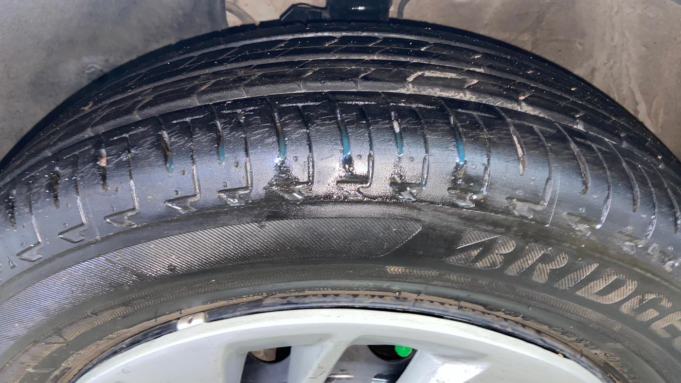 2017 Maruti IGNIS DELTA 1.2, Petrol, Manual, 32,665 km, Left Front Tyre Tread