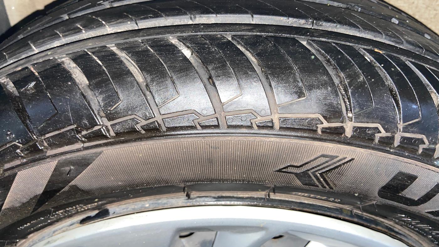 2017 Maruti IGNIS DELTA 1.2, Petrol, Manual, 32,665 km, Right Rear Tyre Tread