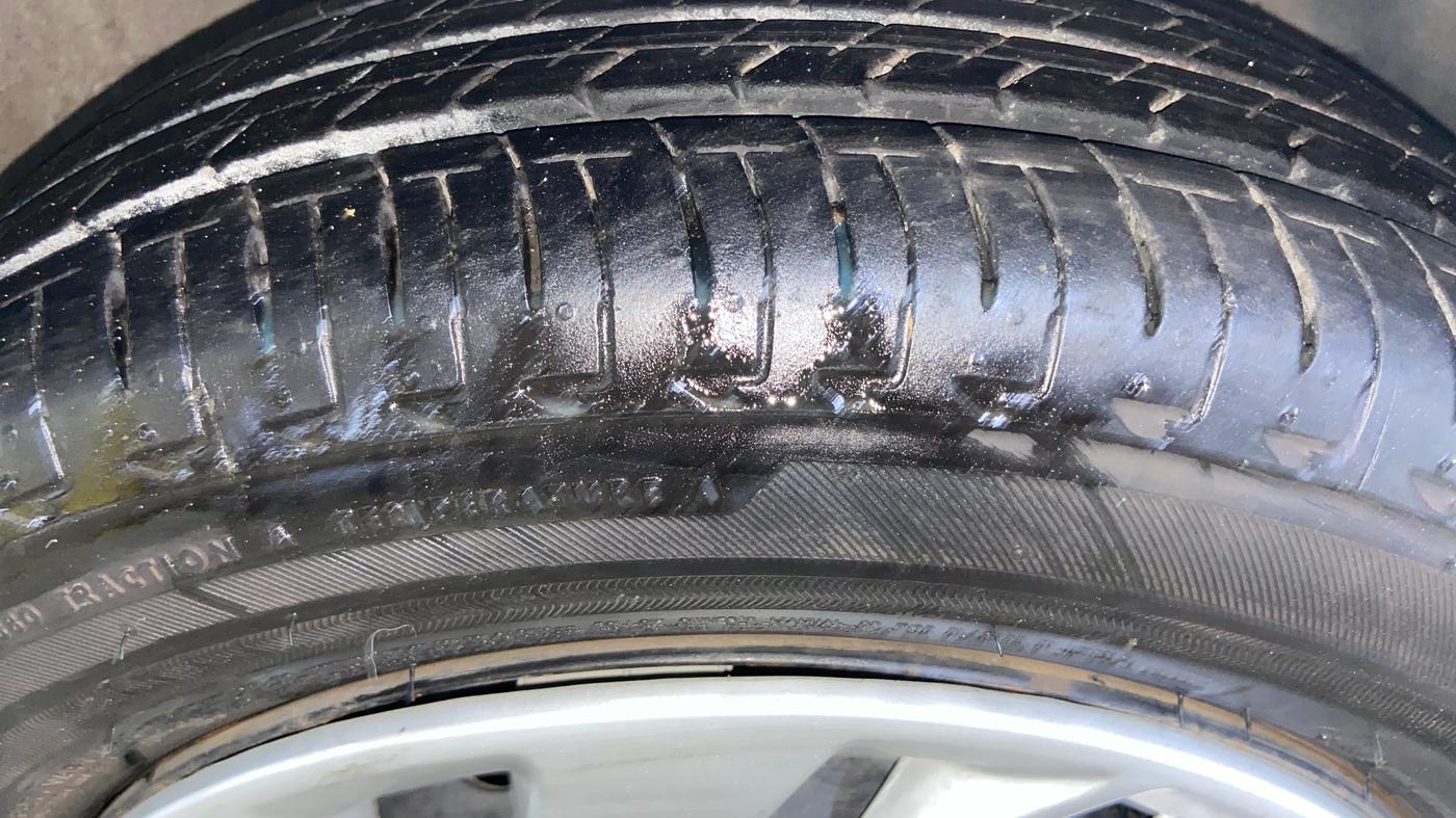 2017 Maruti IGNIS DELTA 1.2, Petrol, Manual, 32,665 km, Right Front Tyre Tread