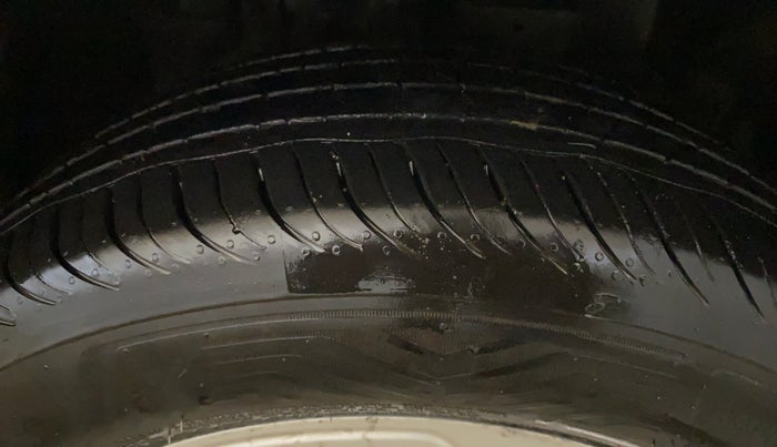 2018 Ford Ecosport TITANIUM 1.5L PETROL AT, Petrol, Automatic, 58,535 km, Right Front Tyre Tread