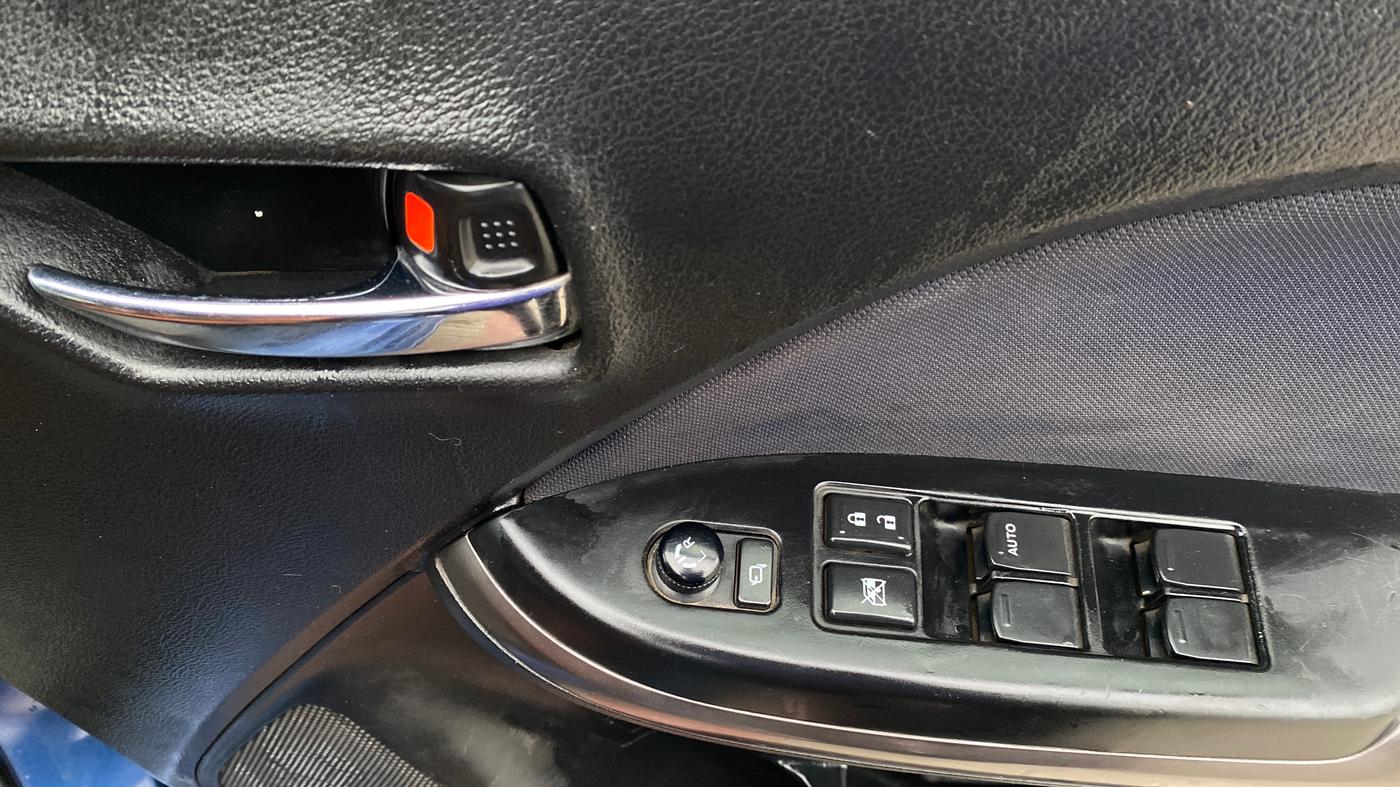 2019 Maruti Baleno ZETA PETROL 1.2, Petrol, Manual, 65,244 km, Driver Side Door Panels Control