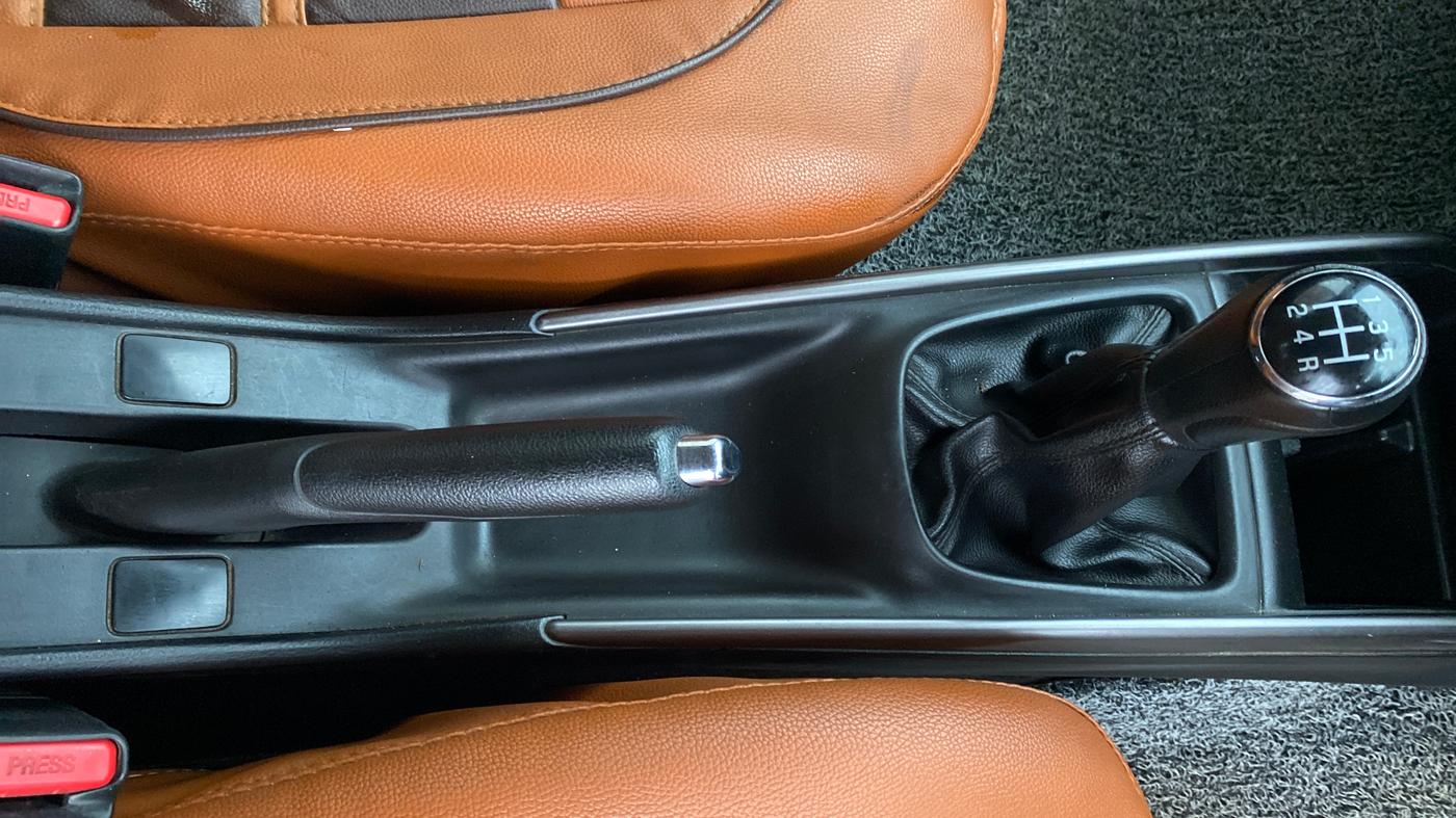 2019 Maruti Baleno ZETA PETROL 1.2, Petrol, Manual, 65,244 km, Gear Lever