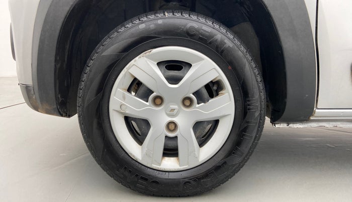 2015 Renault Kwid RXT Opt, Petrol, Manual, 64,785 km, Left Front Wheel