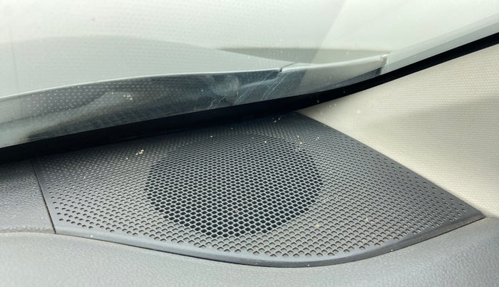 2015 Renault Kwid RXT Opt, Petrol, Manual, 64,785 km, Speaker