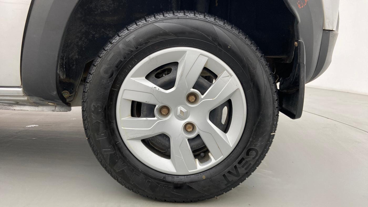 2015 Renault Kwid RXT Opt, Petrol, Manual, 64,785 km, Left Rear Wheel