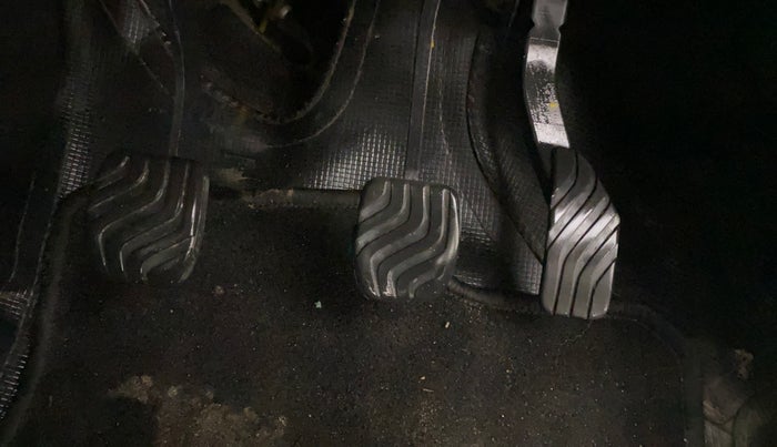 2021 Renault TRIBER RXT, Petrol, Manual, 37,725 km, Pedals