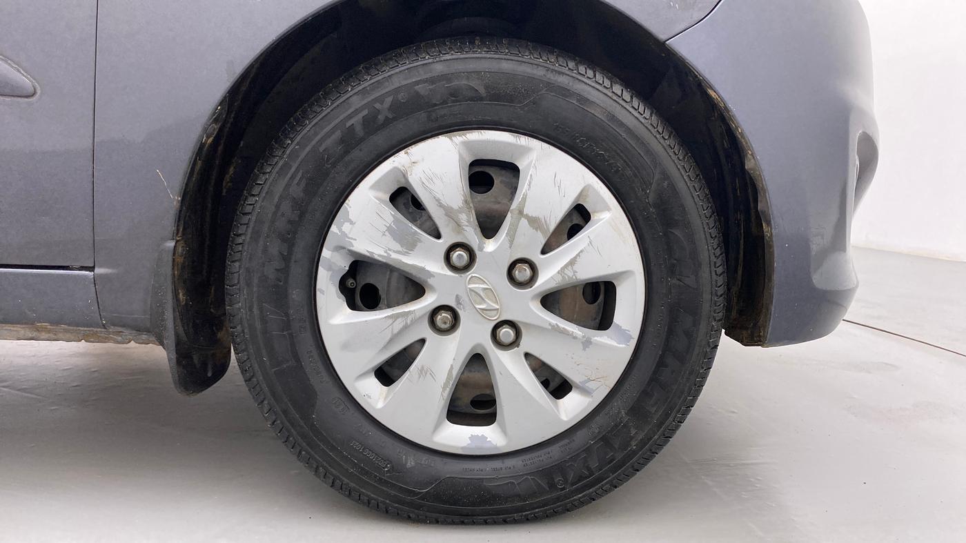 2012 Hyundai i10 SPORTZ 1.2, Petrol, Manual, 73,768 km, Right Front Wheel