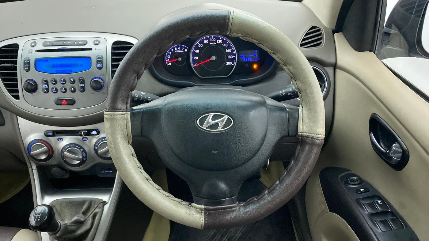2012 Hyundai i10 SPORTZ 1.2, Petrol, Manual, 73,768 km, Steering Wheel Close Up