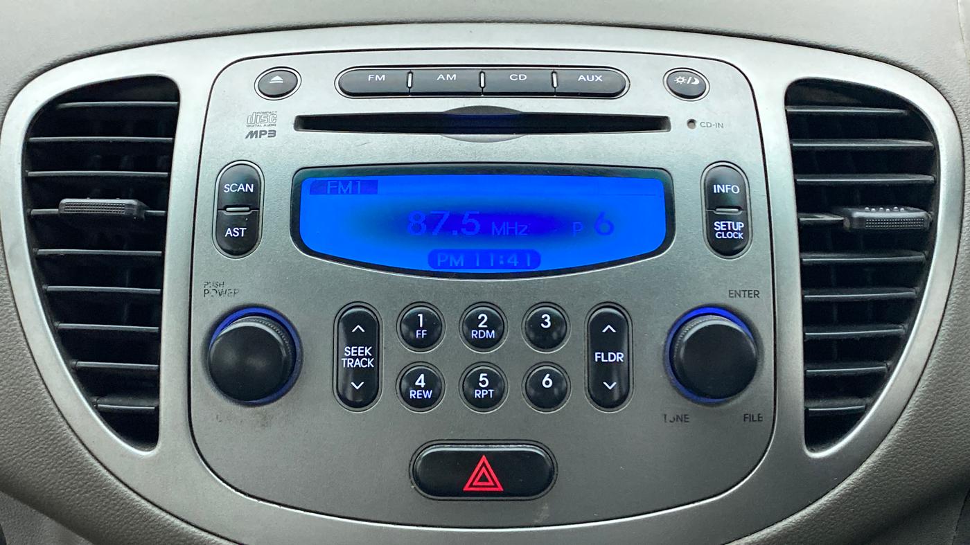 2012 Hyundai i10 SPORTZ 1.2, Petrol, Manual, 73,768 km, Infotainment System