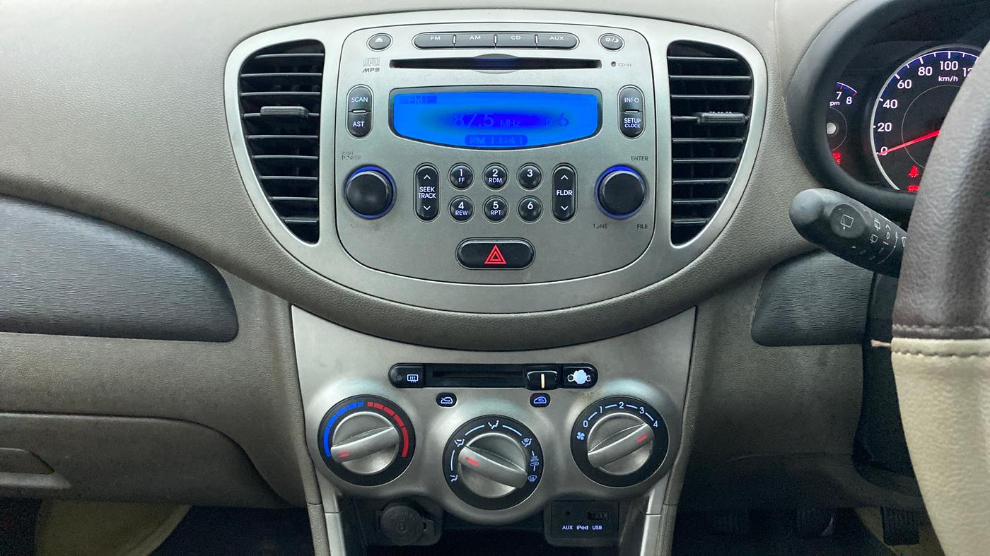 2012 Hyundai i10 SPORTZ 1.2, Petrol, Manual, 73,768 km, Air Conditioner