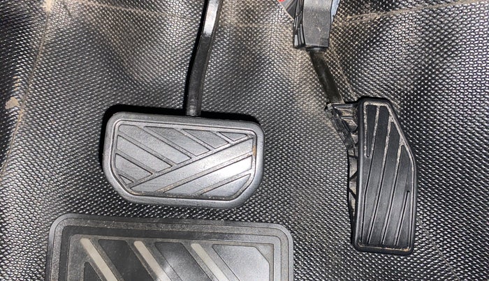 2019 Maruti Swift ZXI PLUS AMT, Petrol, Automatic, 73,468 km, Pedals