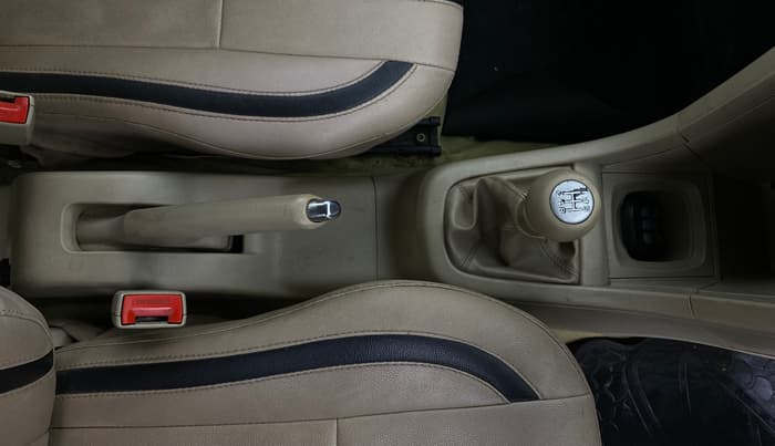 2016 Maruti Swift Dzire VXI, Petrol, Manual, 60,142 km, Gear Lever