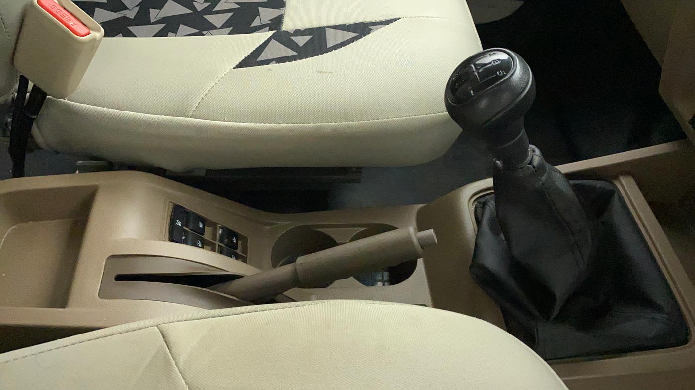 2022 Mahindra Bolero B6, Diesel, Manual, 10,330 km, Gear Lever