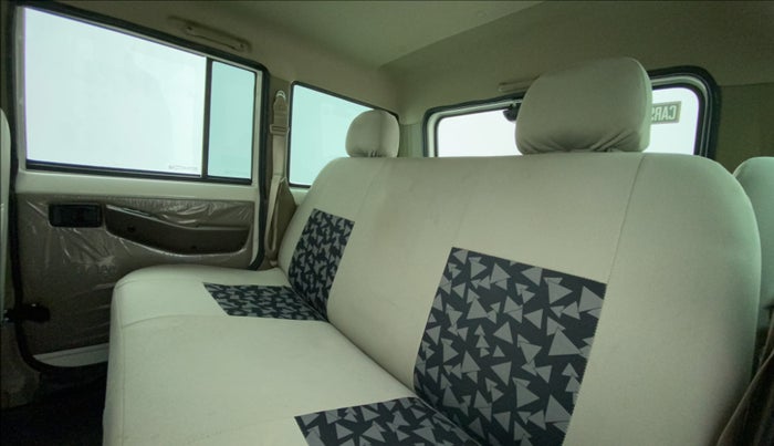 2022 Mahindra Bolero B6, Diesel, Manual, 10,330 km, Right Side Rear Door Cabin