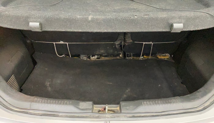 2017 Maruti IGNIS DELTA 1.3, Diesel, Manual, 90,400 km, Boot Inside